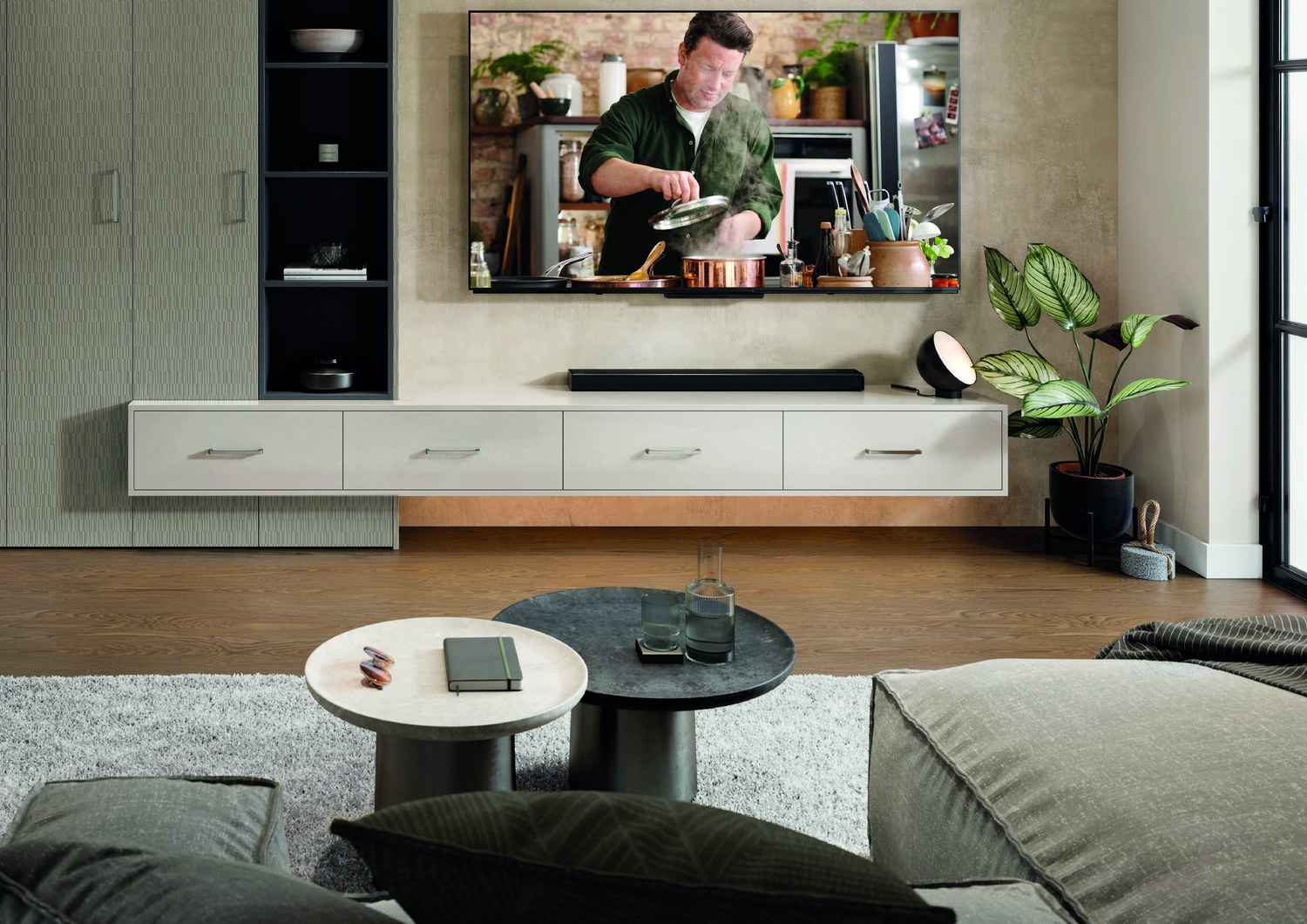 Quadra Forma media wall range